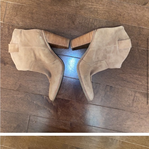 Kenneth Cole Woman's SPARTA Cognac Brown
Suede Heeled Ankle Boot Booties - Picture 3 of 9